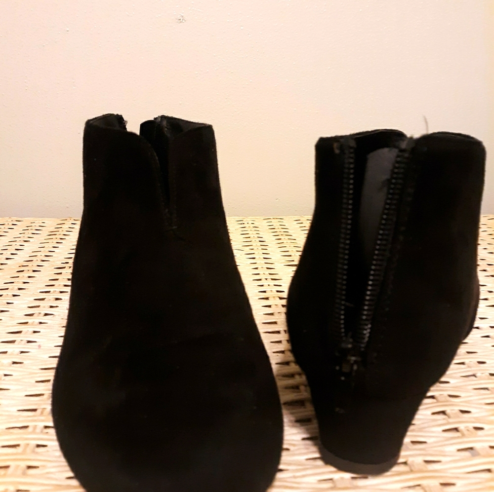 Low cut ankle boot